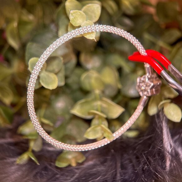 Pandora Shine Bright Star Clasp Mesh Bangle - Picture 4 of 6